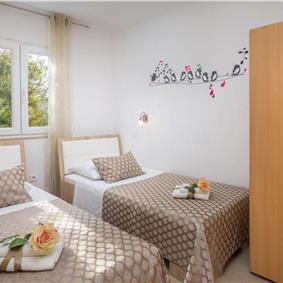 6 bedroom villa with pool in Milna, Brac Island sleeps 11